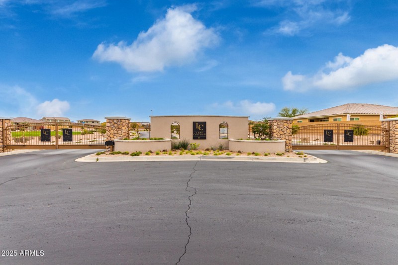 Lehi Crossing Entrance