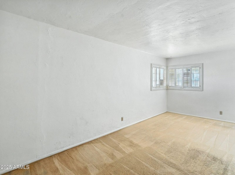 21-web-or-mls-Roosevelt-22