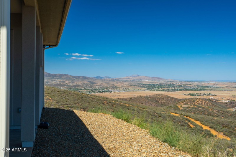 37-web-or-mls-15690-e-orch-vw-rd