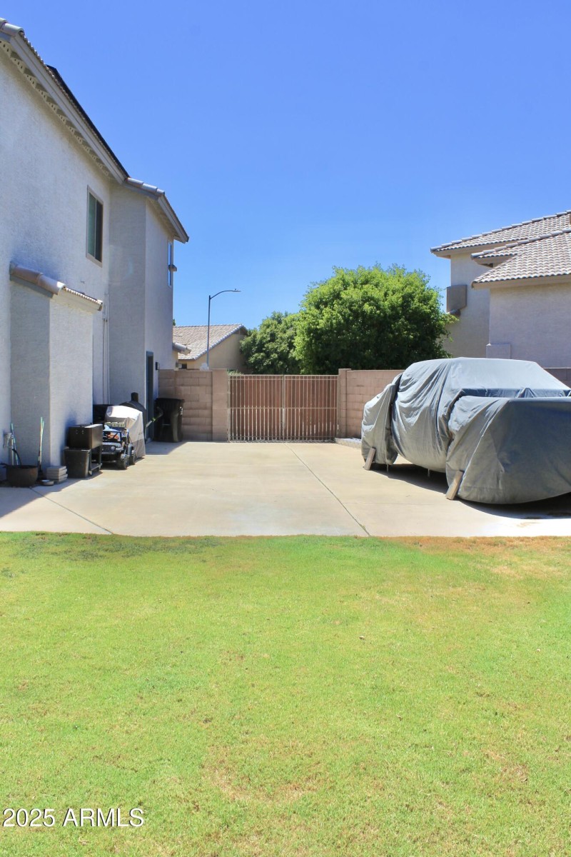 PARKING AREA BEHIND GATE