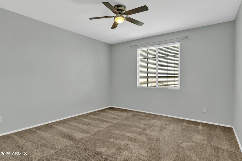 2075 W Bennett Way-23