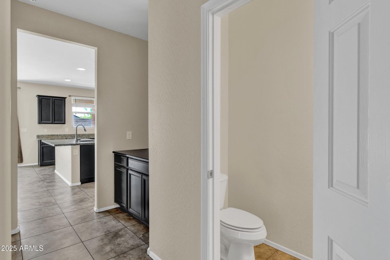 2075 W Bennett Way-38