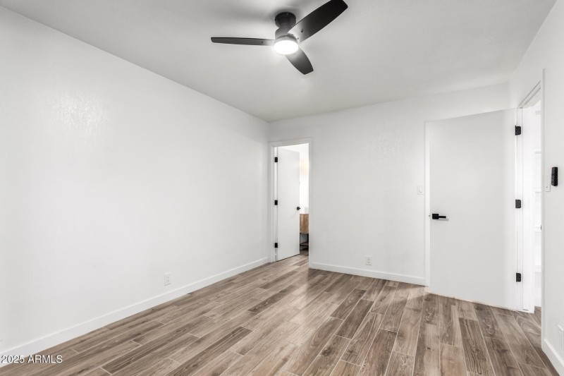 Band new tiled floors Throughout