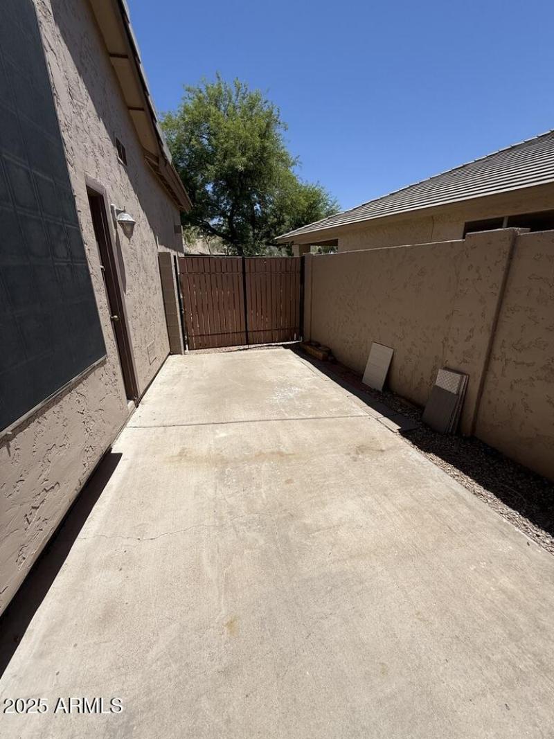RV Gate