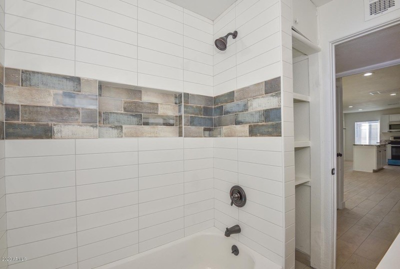Hall Bath-Shower