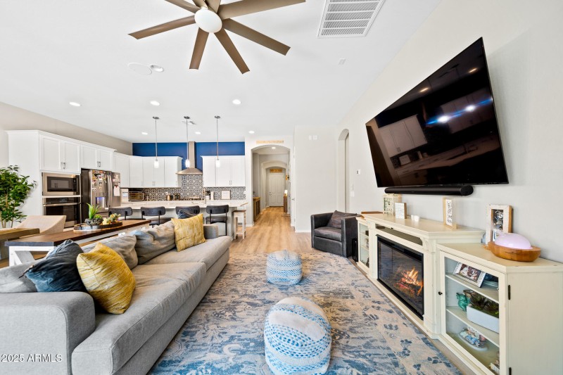 twinflamerealestatemedia-21_(2025)