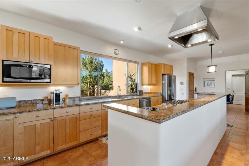 11-Kitchen