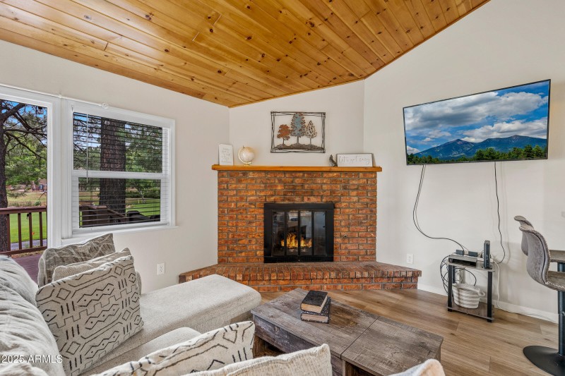 1710 N Fairway Dr-11