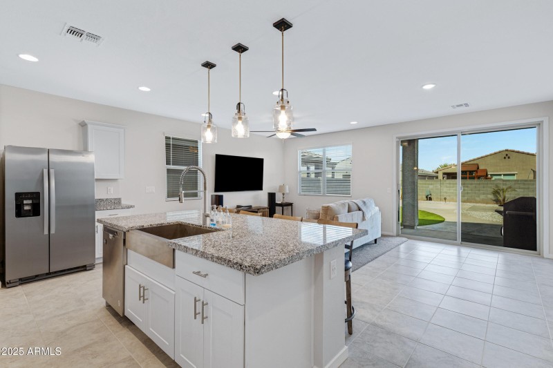 5642 W Rainwater Dr-7