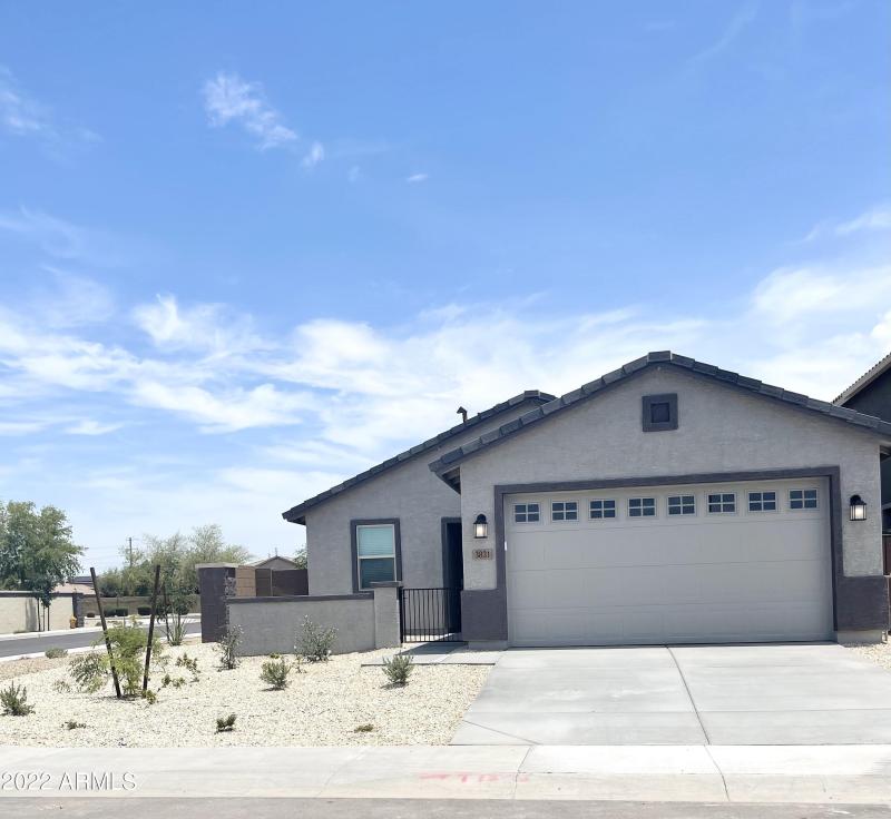 CC8DF104-6864-4EC1-AC37-FE9F28B2797F