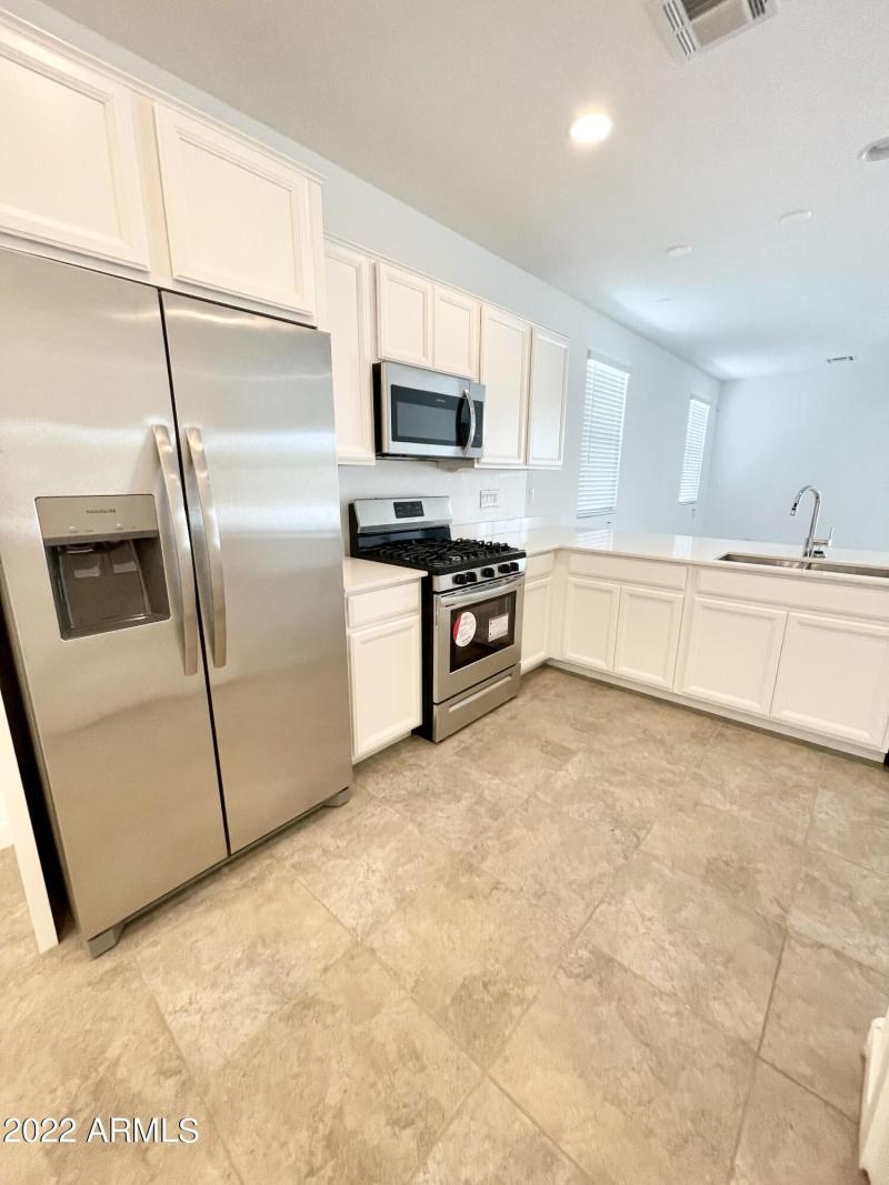 4BCE30BE-0D51-4868-B1FE-439CA9C0015A