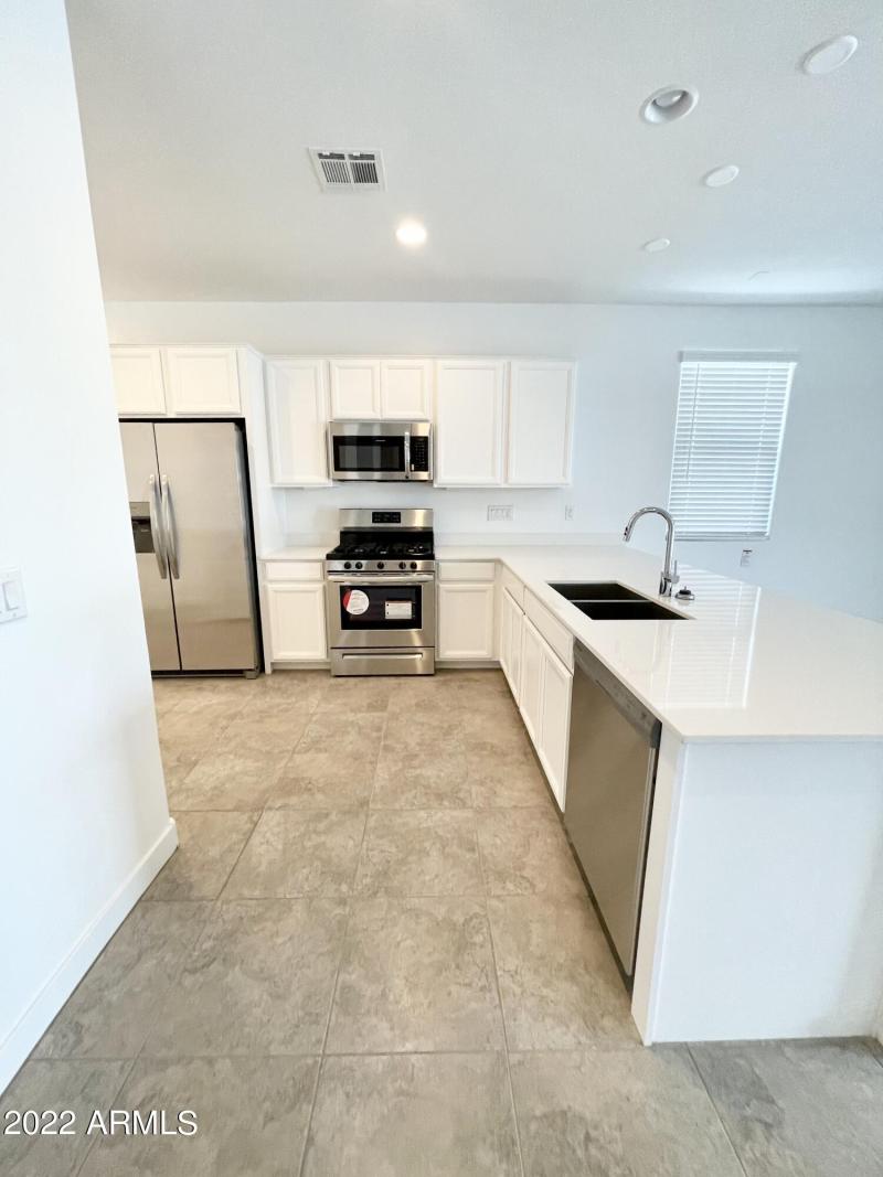 54A8F607-CB8F-4BC7-A0E3-164F4257D4D2