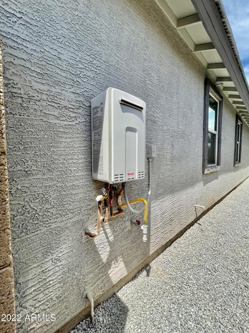 46AFEC08-CDE9-4409-9205-E2BD7B6A1725