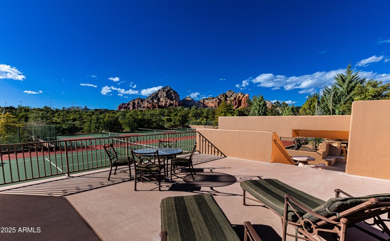 49 Sports Court Viewing Deck