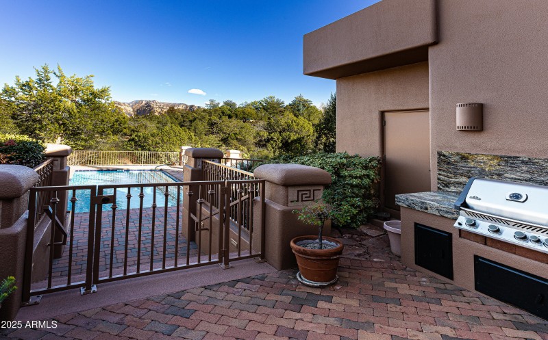 54 Casa Contenta BBQ and Pool Area