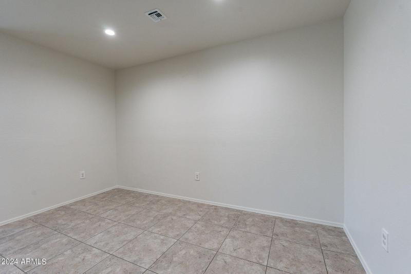 7-web-or-mls-Basil-30