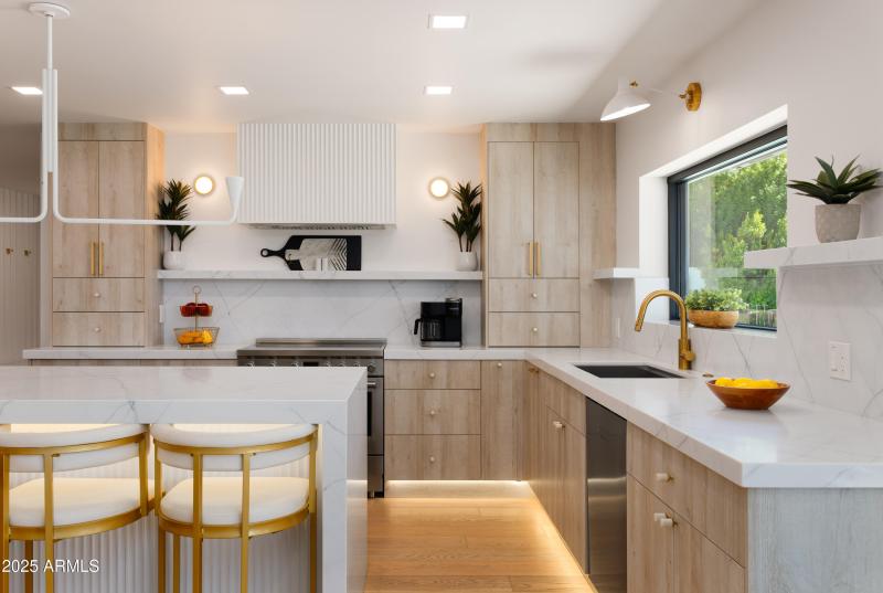 PropertyImageCo_13422N58thPl_WEB-25