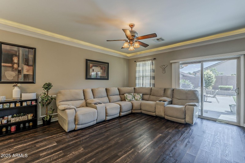 7-web-or-mls-Crescent Rd-7