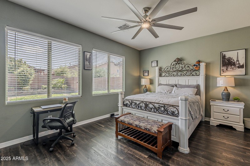 20-web-or-mls-Crescent Rd-20