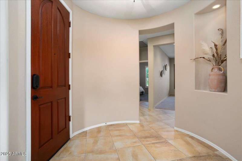 21-FOyer