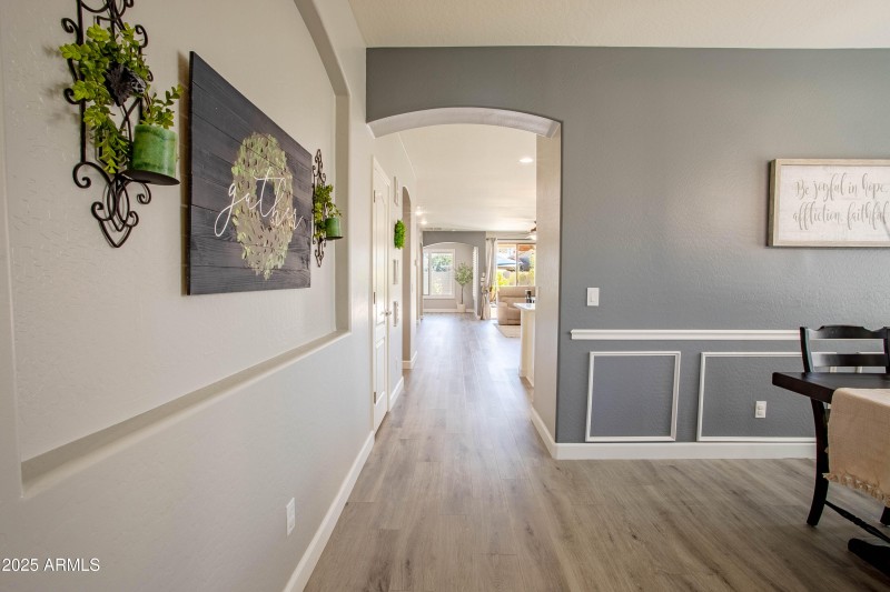4247 E Crown Ct-7