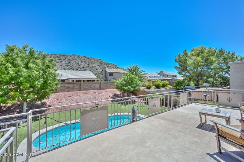 Balcony Mountain Views