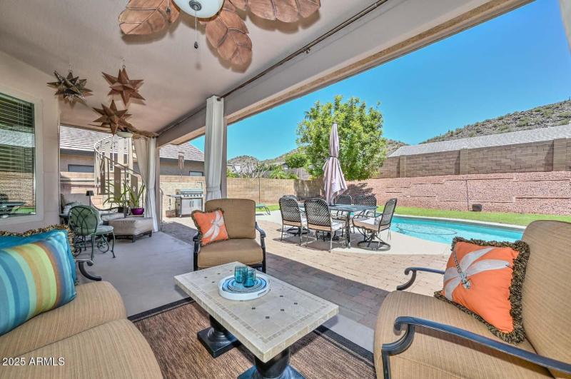 Covered Patio-Backyard2