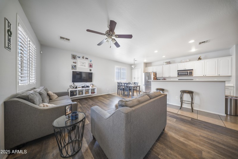 Living/ kitchen