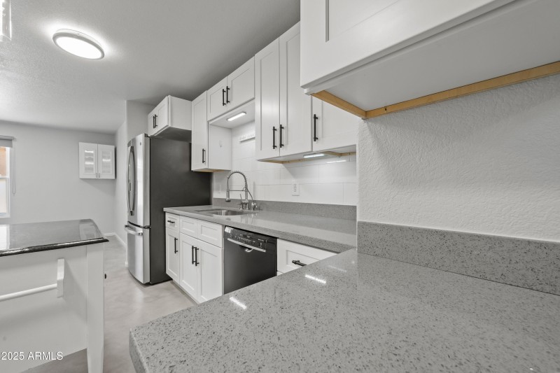 2 Interior-8