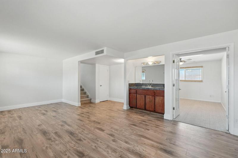 Garden Level Wet Bar