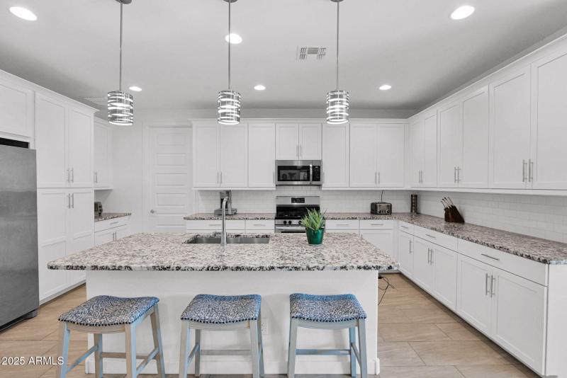 23-web-or-mls-P1258051