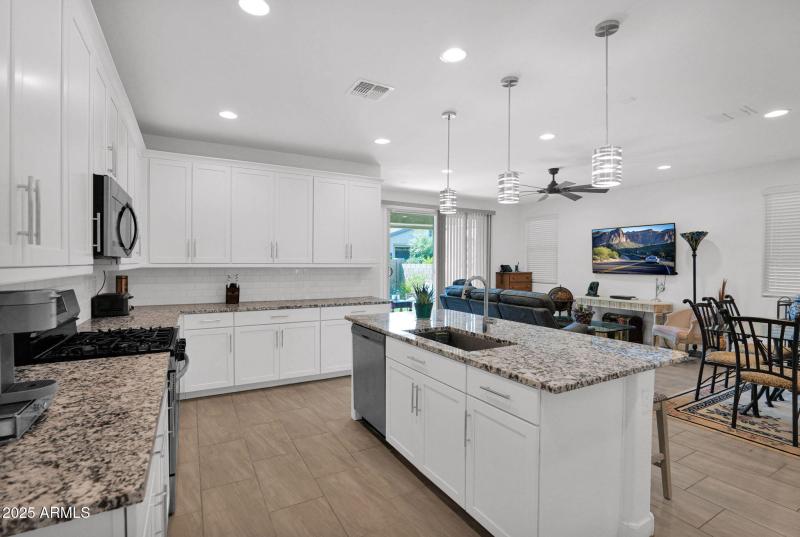 27-web-or-mls-P1258057