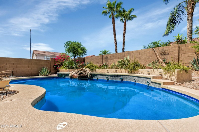 10548 E Balmoral Ave