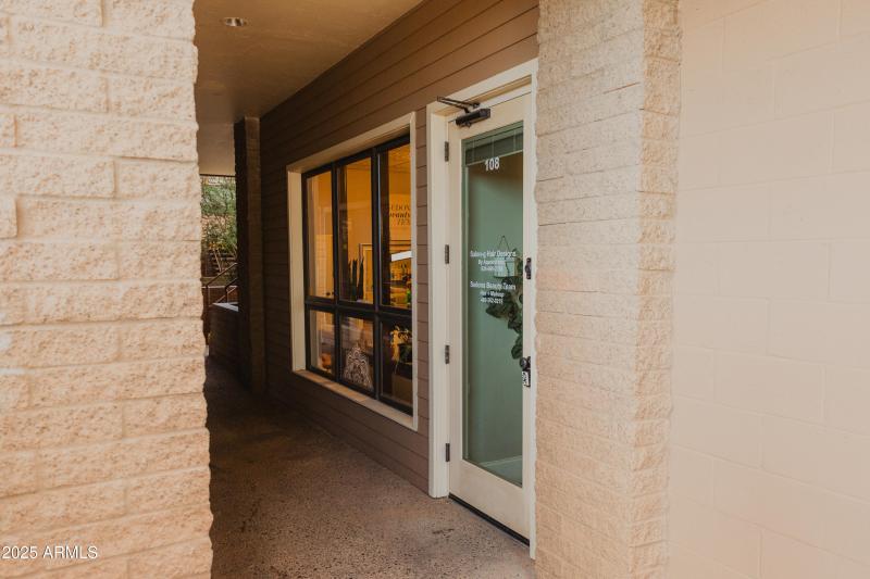 Ext Entry 1
