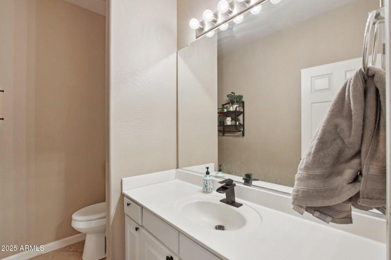 15-web-or-mls-W Colter St 118-S0108-013