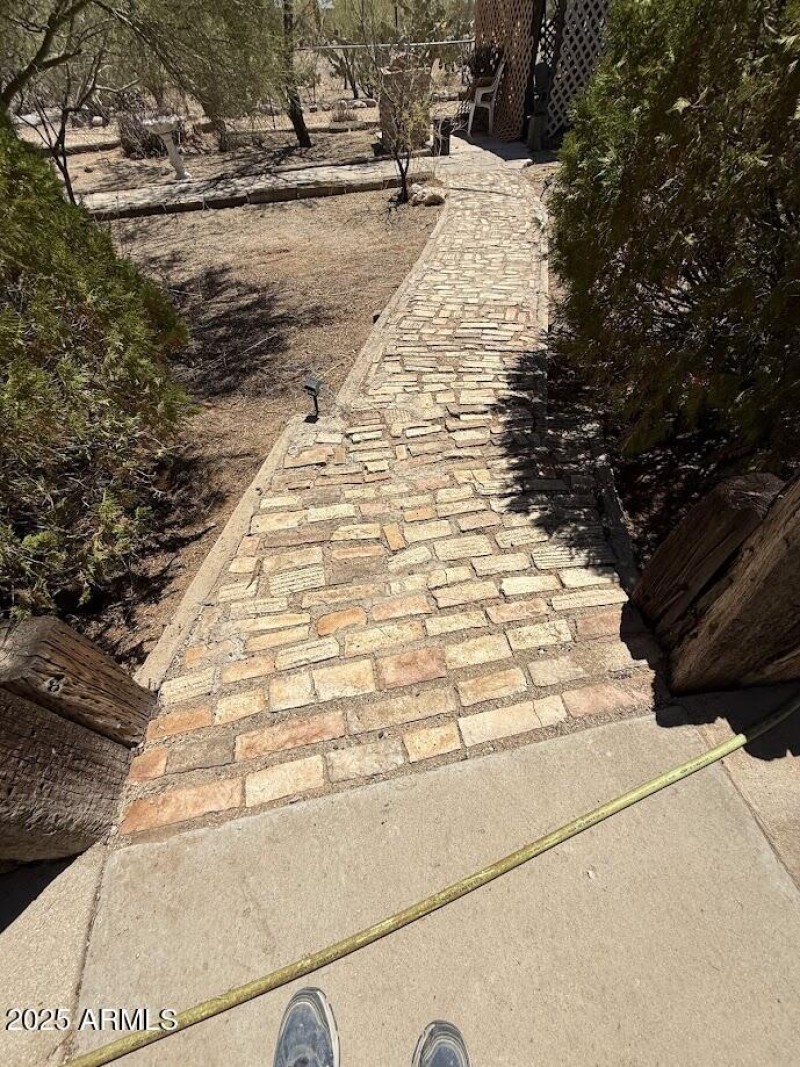 27028 W Quartzite Dr