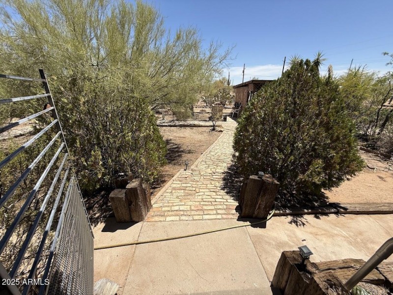 27028 W Quartzite Dr