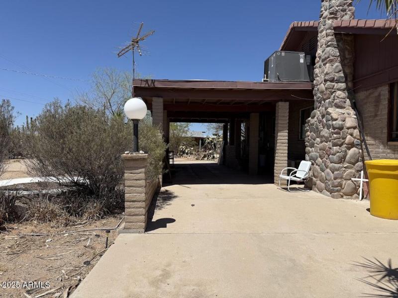 27028 W Quartzite Dr