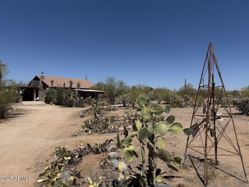 27028 W Quartzite Dr