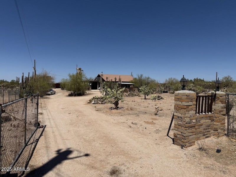 27028 W Quartzite Dr