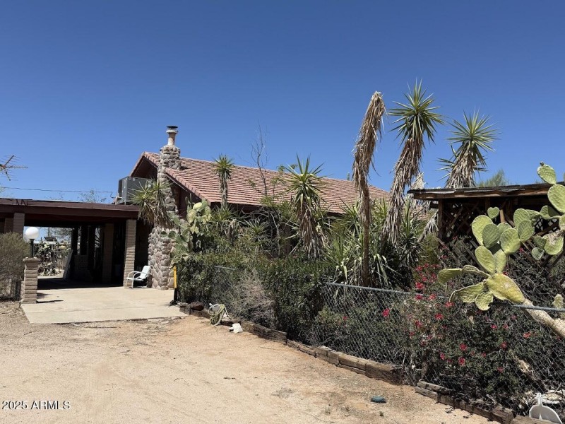 27028 W Quartzite Dr