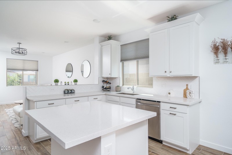 8) KITCHEN