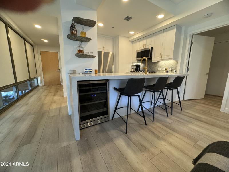 LIVING ROOM TO KITCHEN