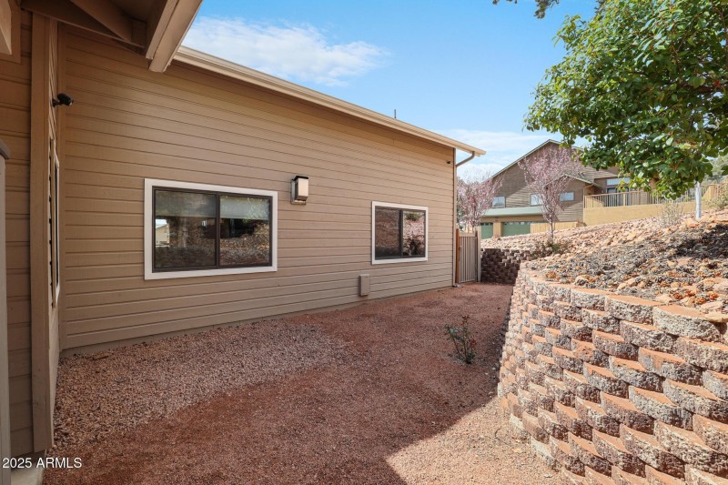 Rear Yard/Dog Run