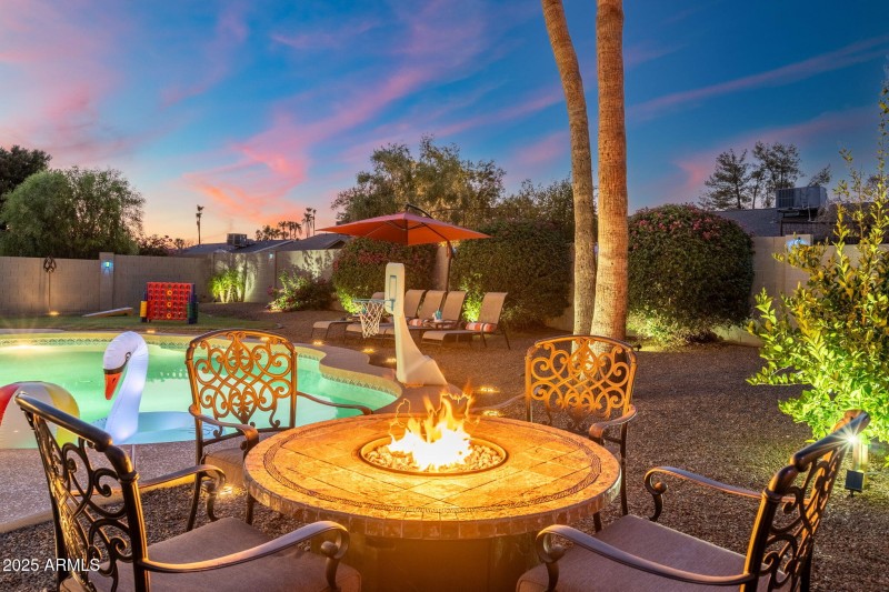 74-web-or-mls-QVB03134-HDR-Edit