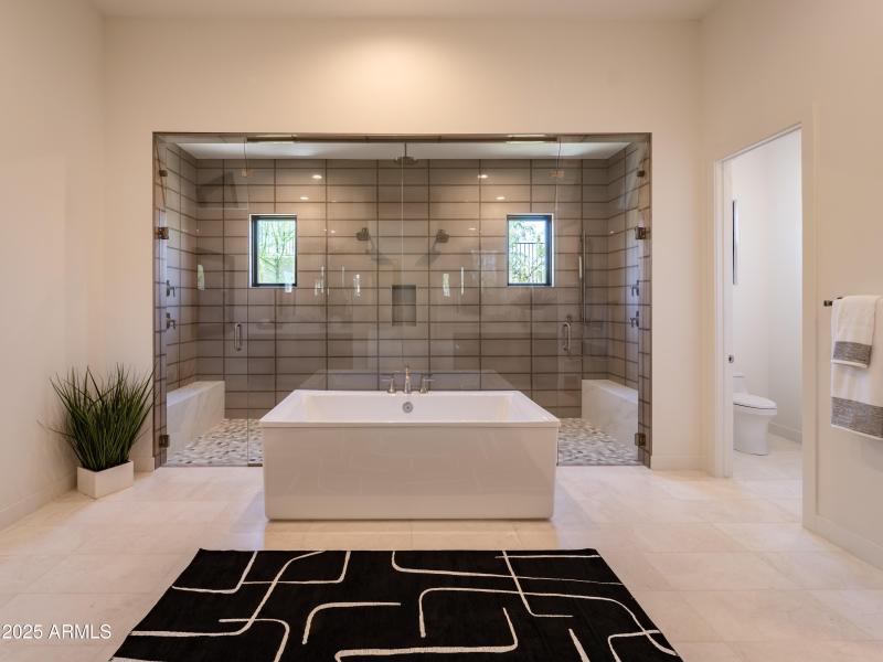 Separate Soak Tub & Shower