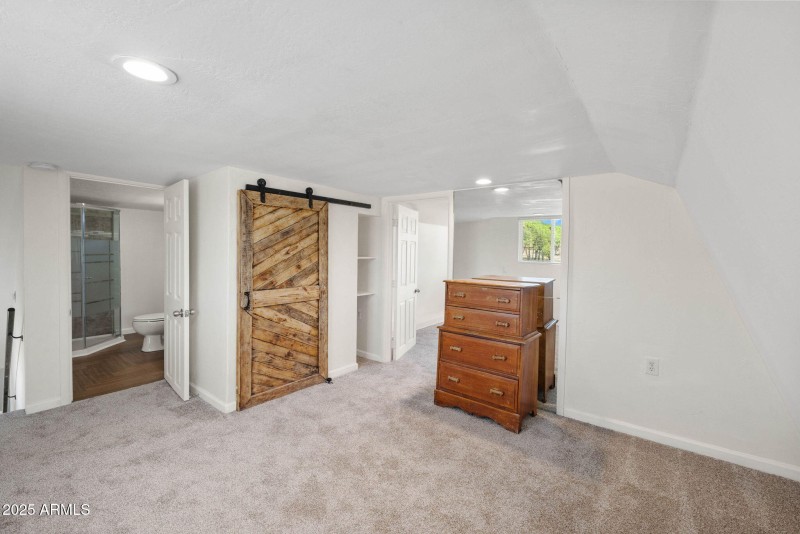 Primary Bedroom (2)
