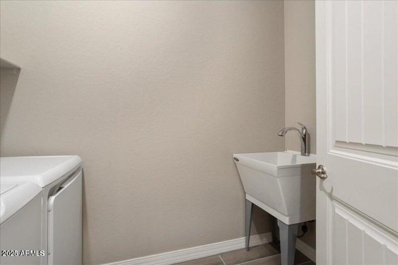 20230701182530660685000000-o