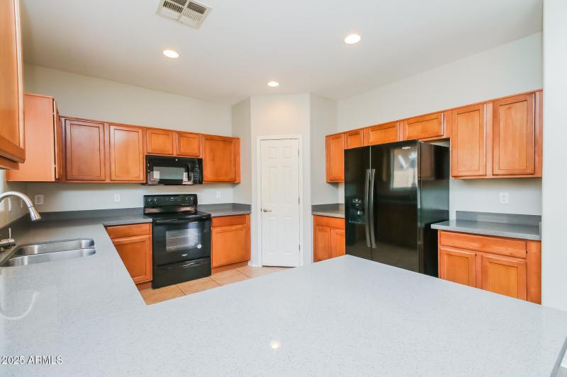 009-photo-kitchen-14686526