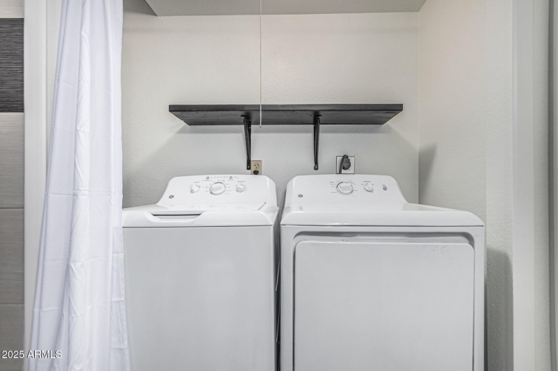 WASHER/DRYER